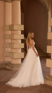 Robe de mariée trapèze en tulle  avec fente Marseille