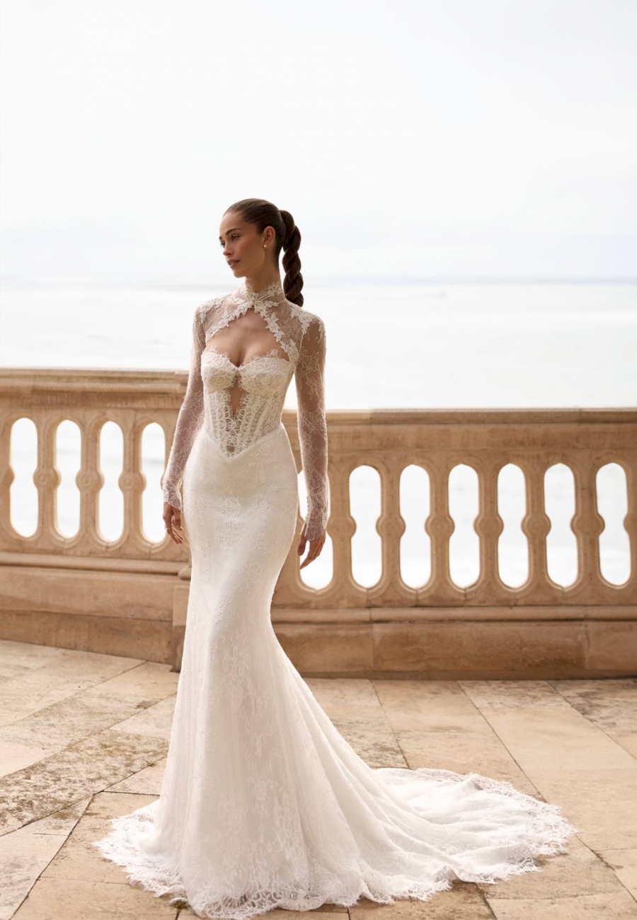 Robe de mari&eacute;e sir&egrave;ne NORTON en dentelle florale