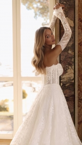 Robe de marié trapèze ADJARIA, bustier en dentelle et perles