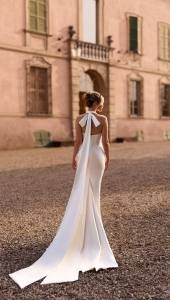 Robe de mariée sirène en satin mikado avec dos nu Marseille