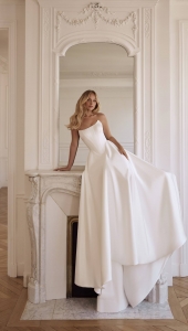 Robe de mariée princesse POZERI, à Marseille,  avec corset structuré et satin élégant