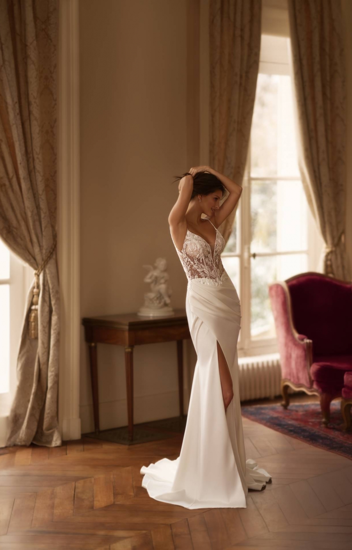 Robe de mariée sirène en satin mikado modèle ZORY de la couturière Anna Sposa à Marseille