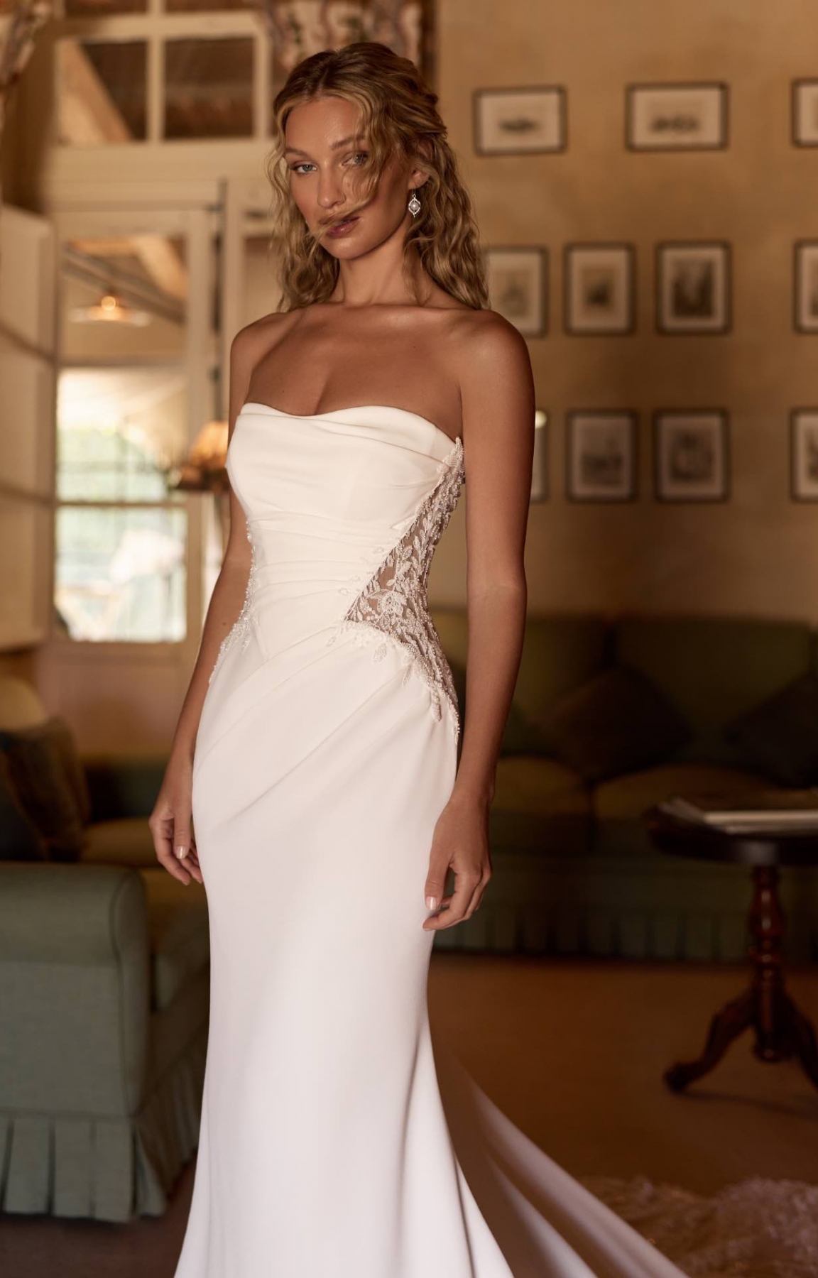 Robe de mariée sirène POISE, en bustier à dentelle 