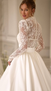 Robe de mariée princesse haut en dentelle et bas satin Marseille
