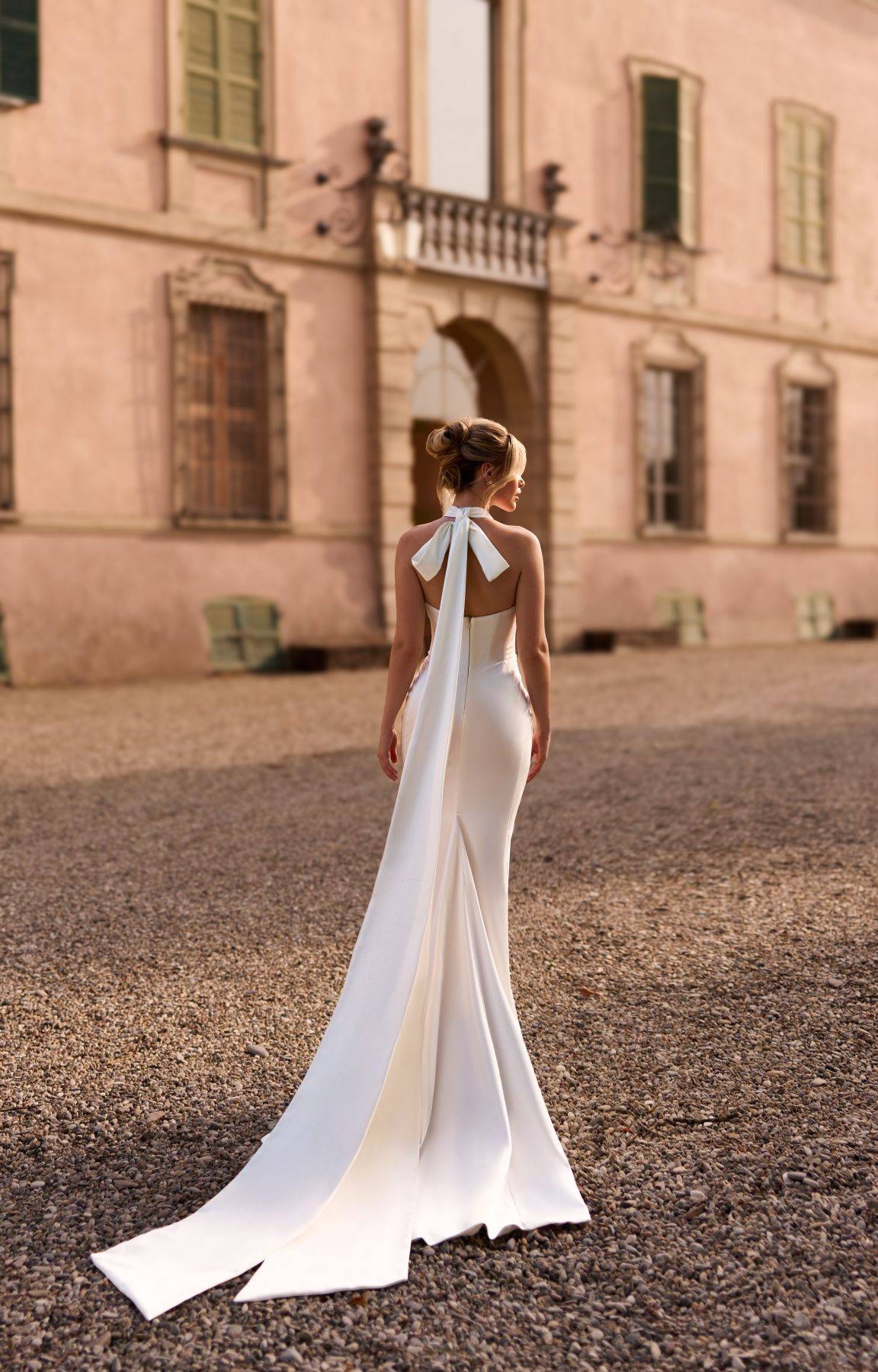 Robe de mariée sirène en satin mikado avec dos nu Marseille