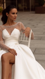 Robe de mariée trapèze en satin mikado à Marseille