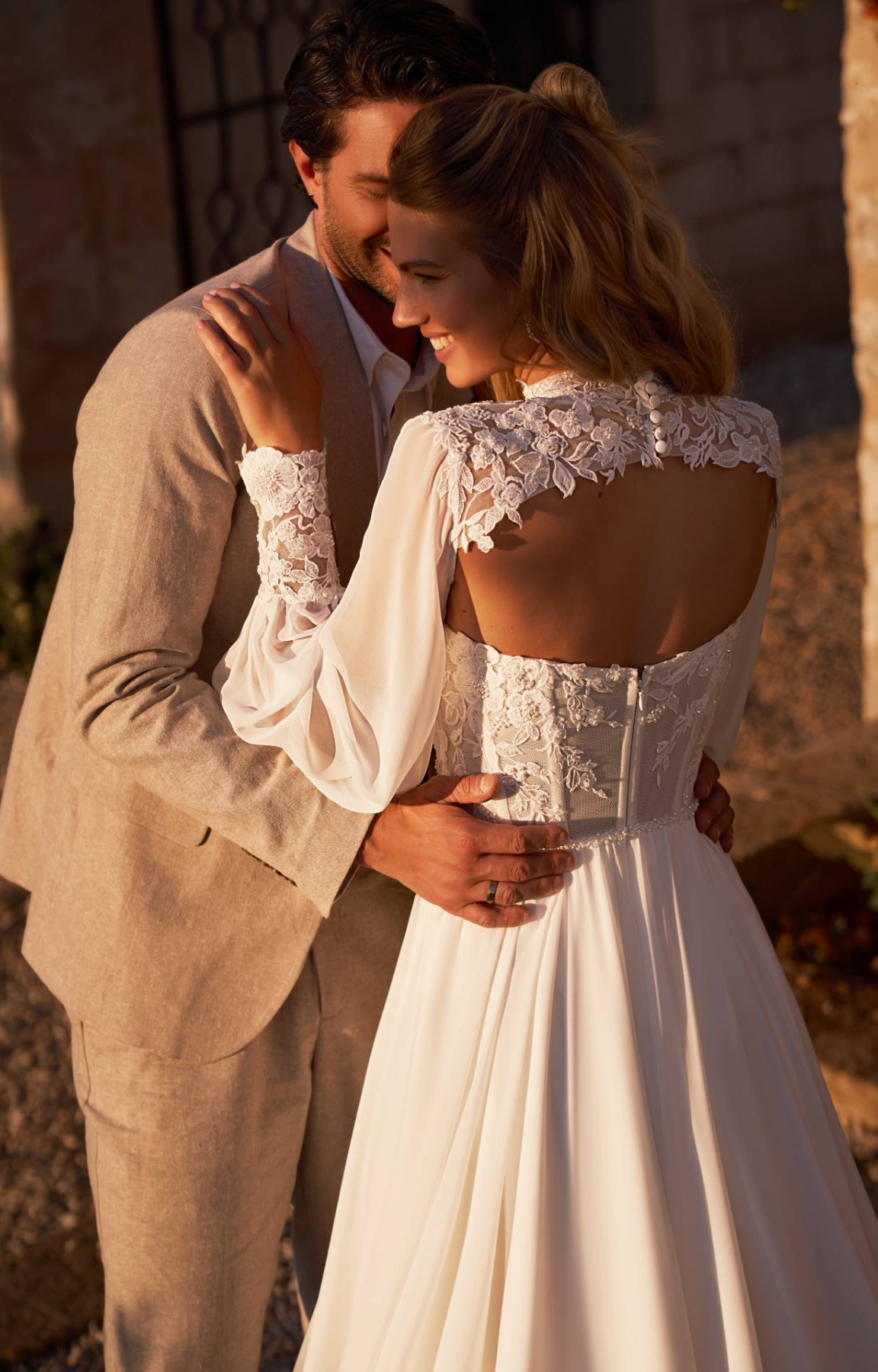 Robe de mariée bohème chic avec dos nu Marseille