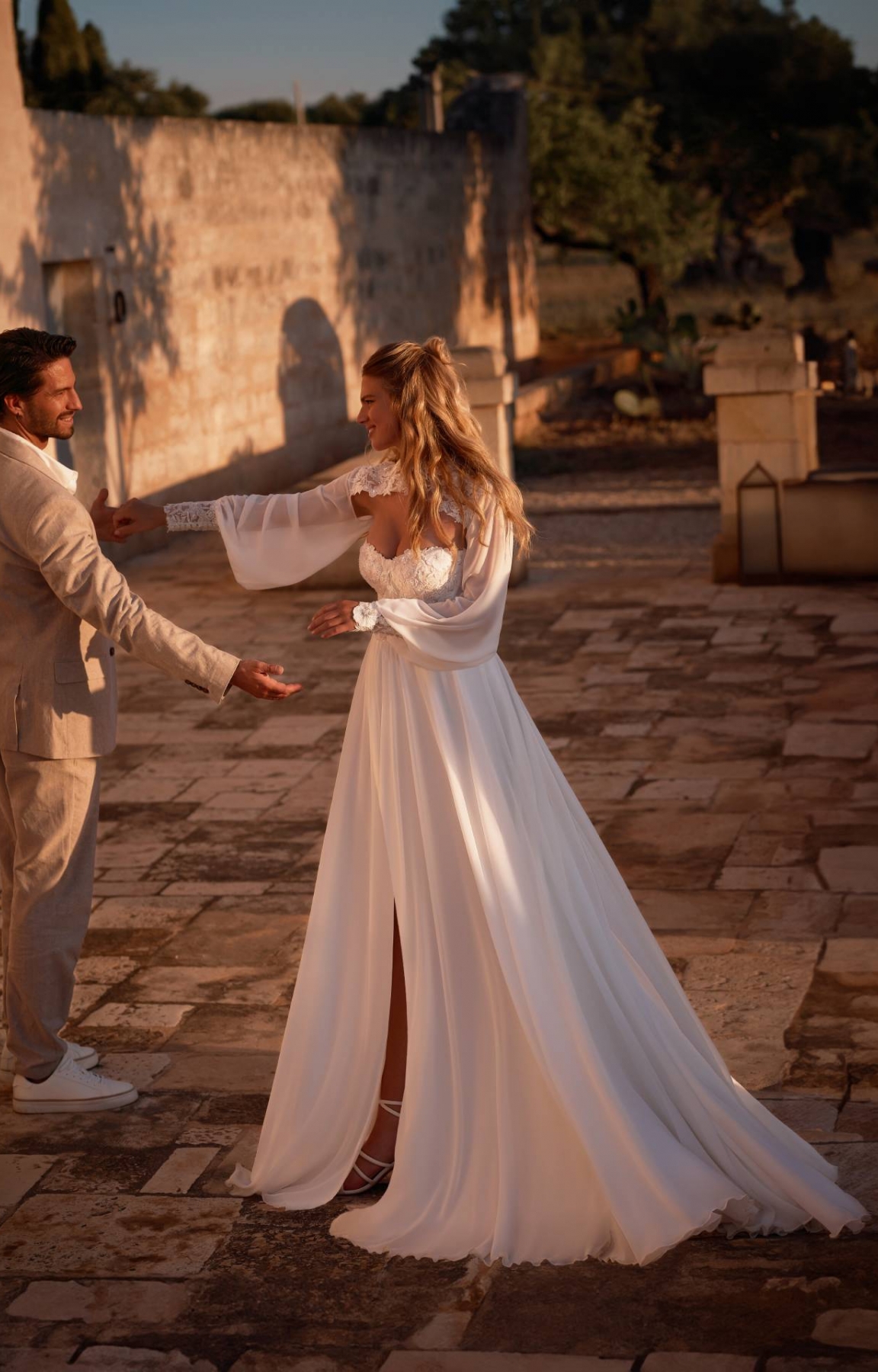 Robe de mariée en mousseline avec fente Marseille