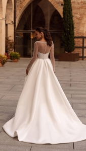 Robe de mariée en satin mikado avec body perlé assortis Marseille