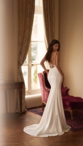 Robe de mariée sirène en satin mikado avec fines bretelles Marseille