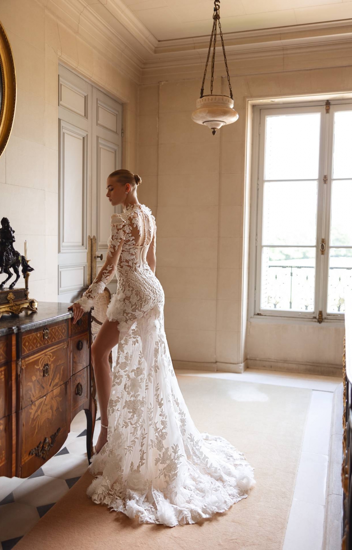 Robe de mariée sirène bustier avec manchons amovibles Marseille