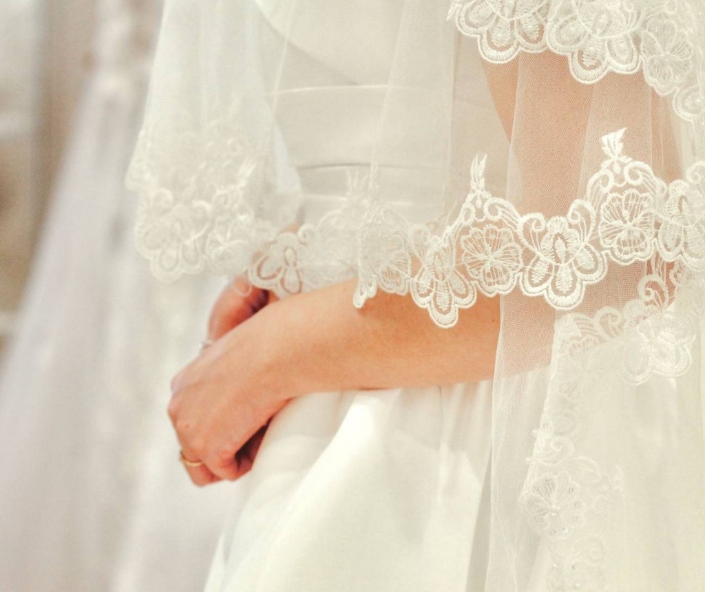 Quelle robe de mari&eacute;e choisir pour un mariage en automne ?
